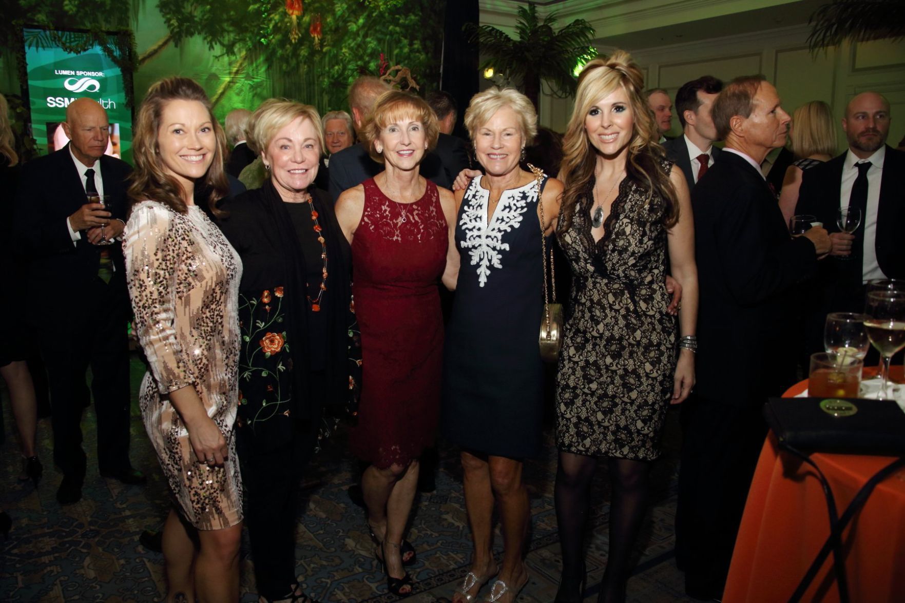 Stephanie Scott, Paula Grana, Maxine Hepper, Carolyn Meyer, Dallis Meyer